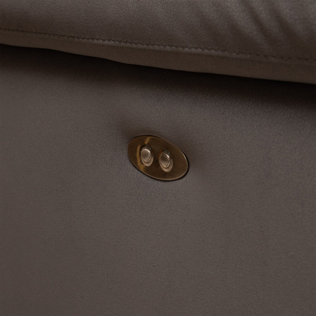 Selvino - Chair In Leather Cat L15