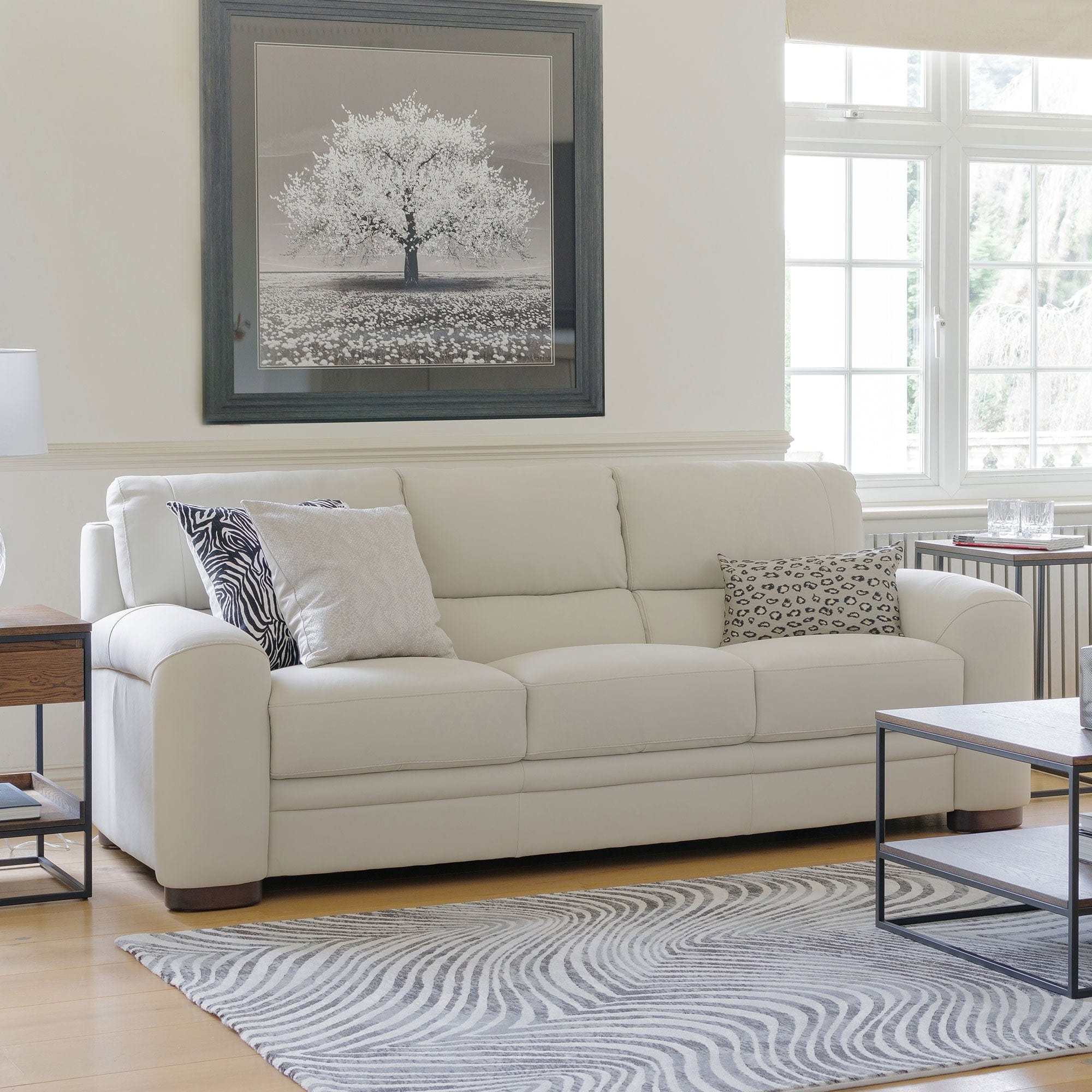 Cushions for cream leather sofa clearance