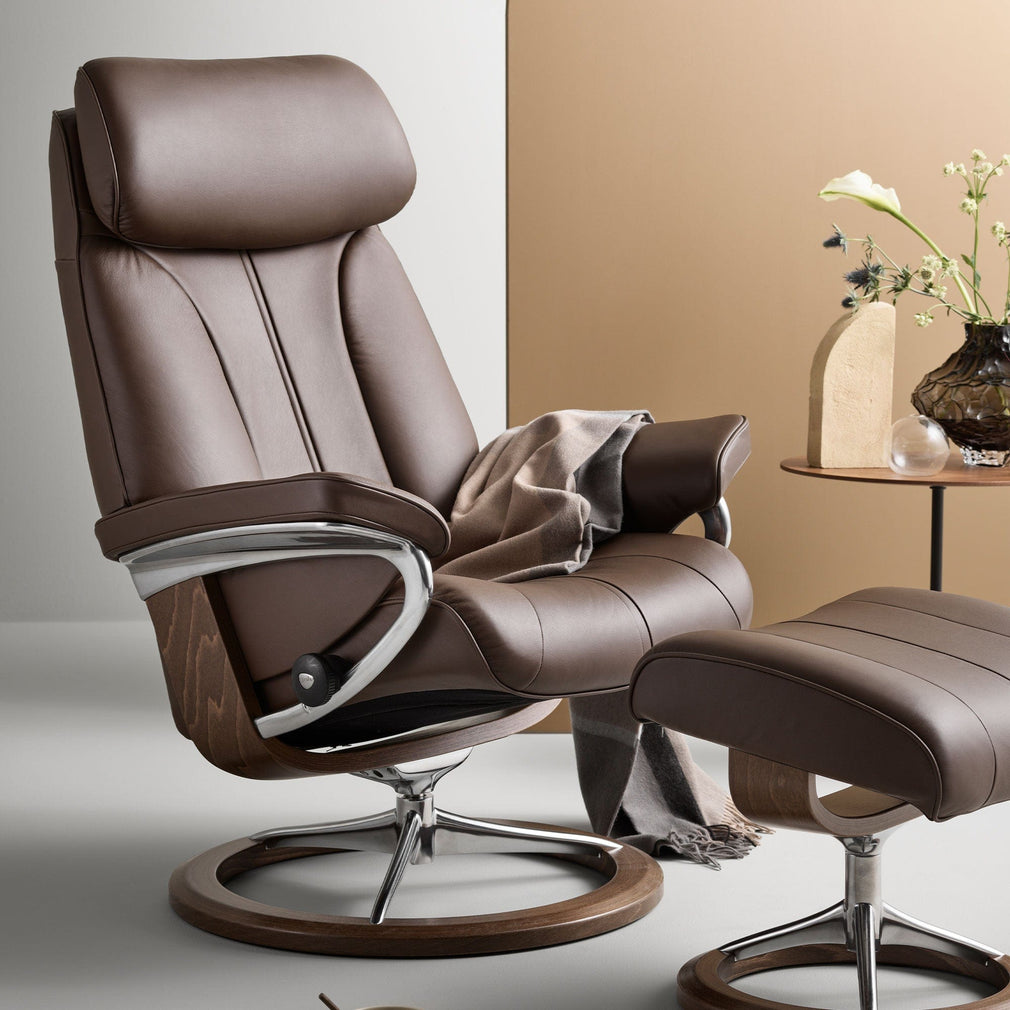 Paul - Medium Chair With Signature Base In Fabric