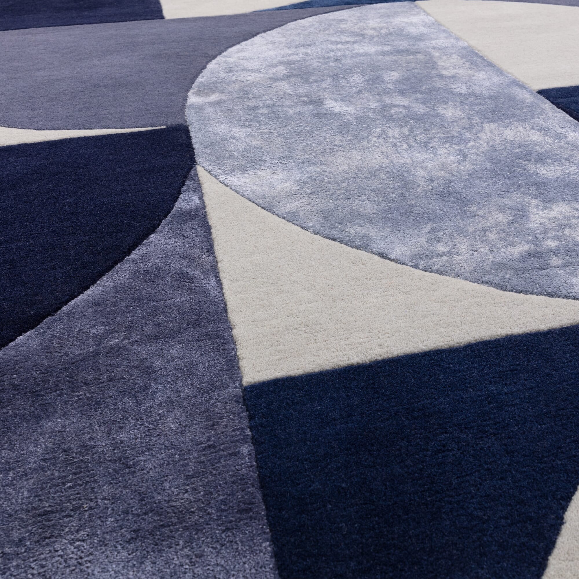 Matrix Oval Rug MAX74 Indigo 160cm x 230cm