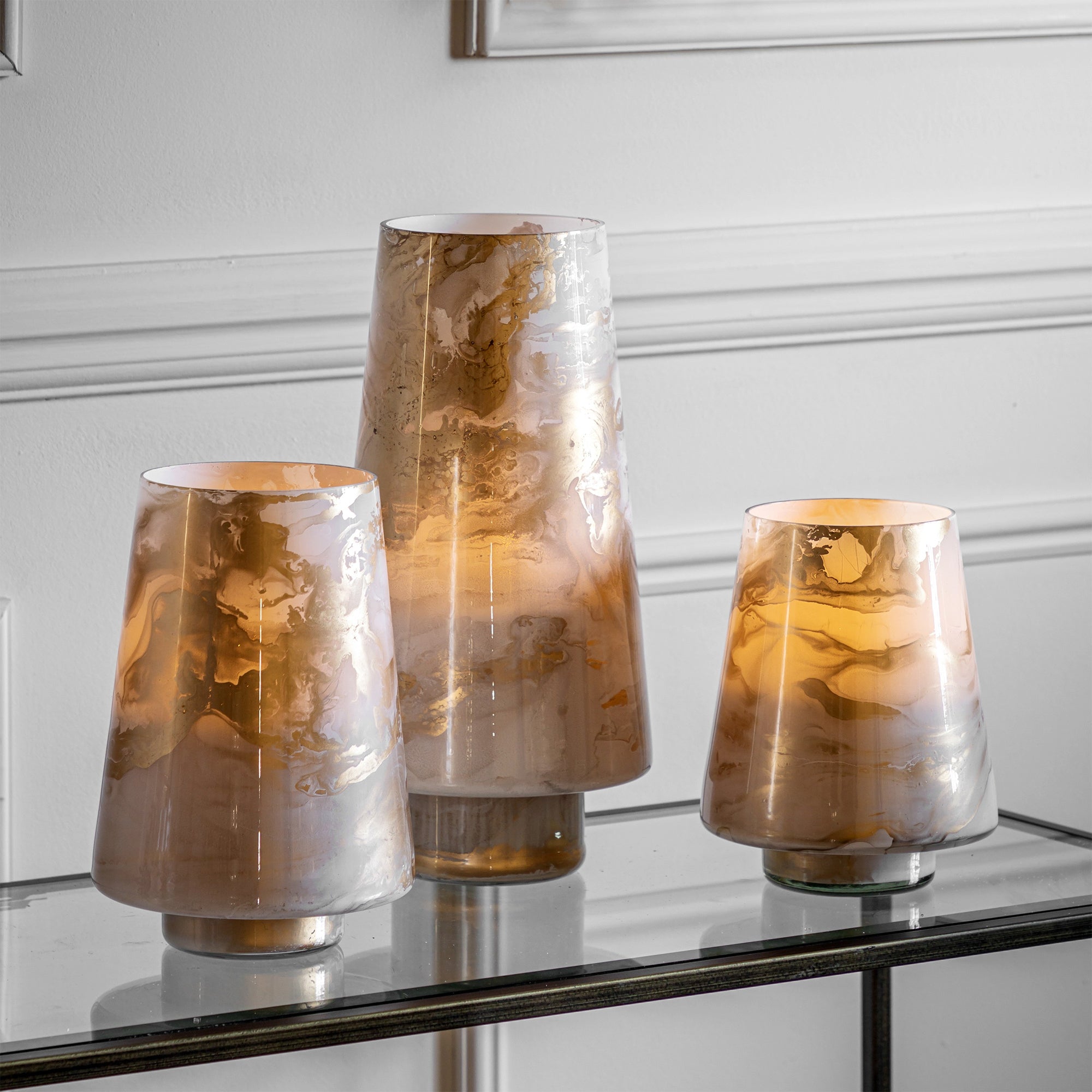 Calacatta - Hurricane Candle Holder