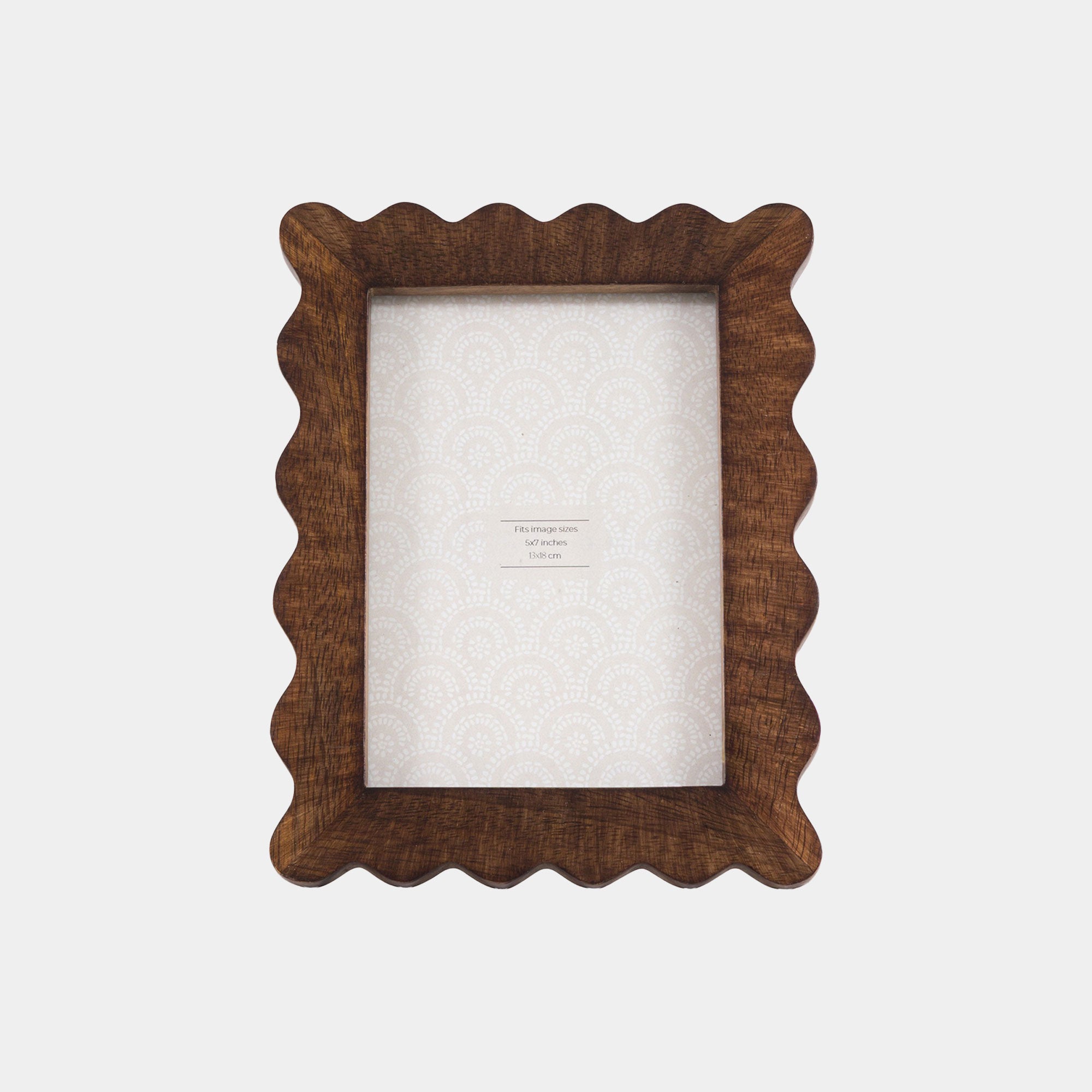 Avila - Scallop Photo Frame