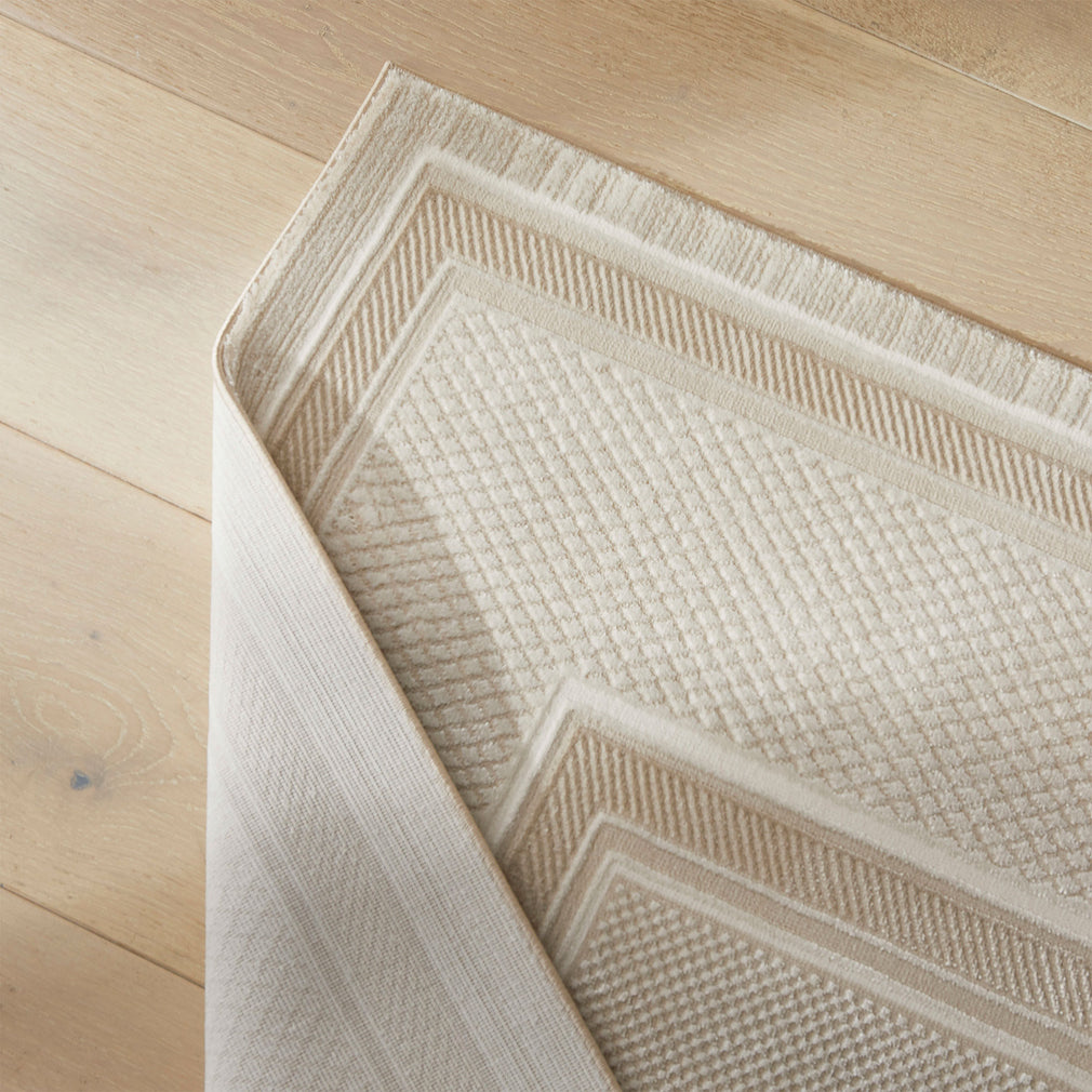 Olivia - Border Rug