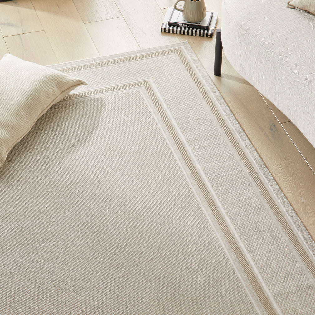 Olivia - Border Rug