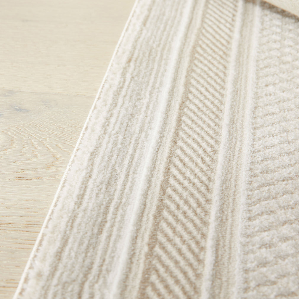 Olivia - Border Rug