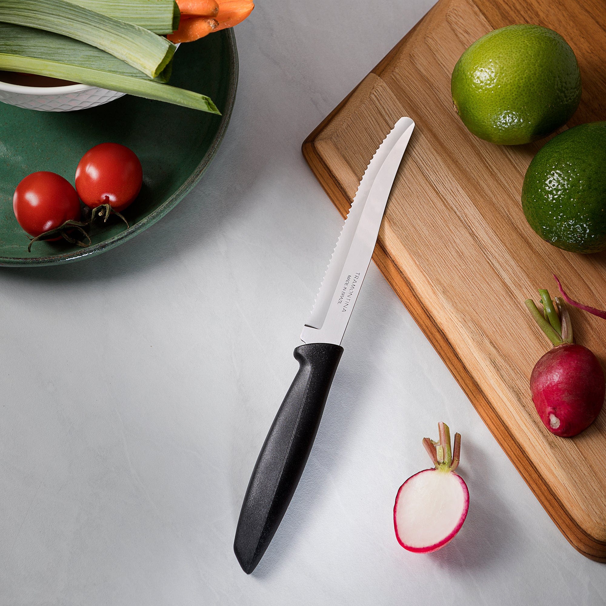 Serrated Knife Set of 6 Black