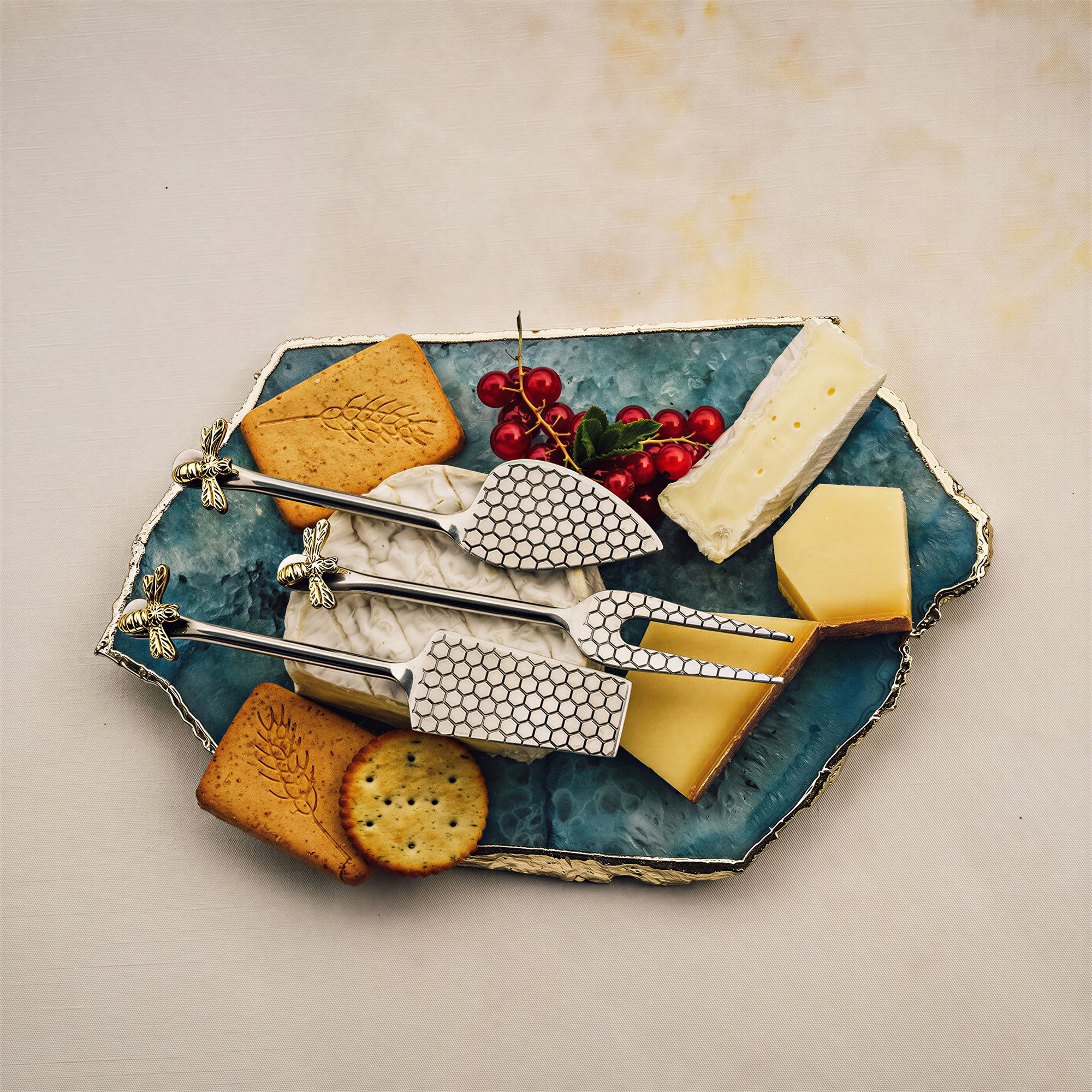 Culinary Concepts - Bee Honeycomb Cheese Knife Set