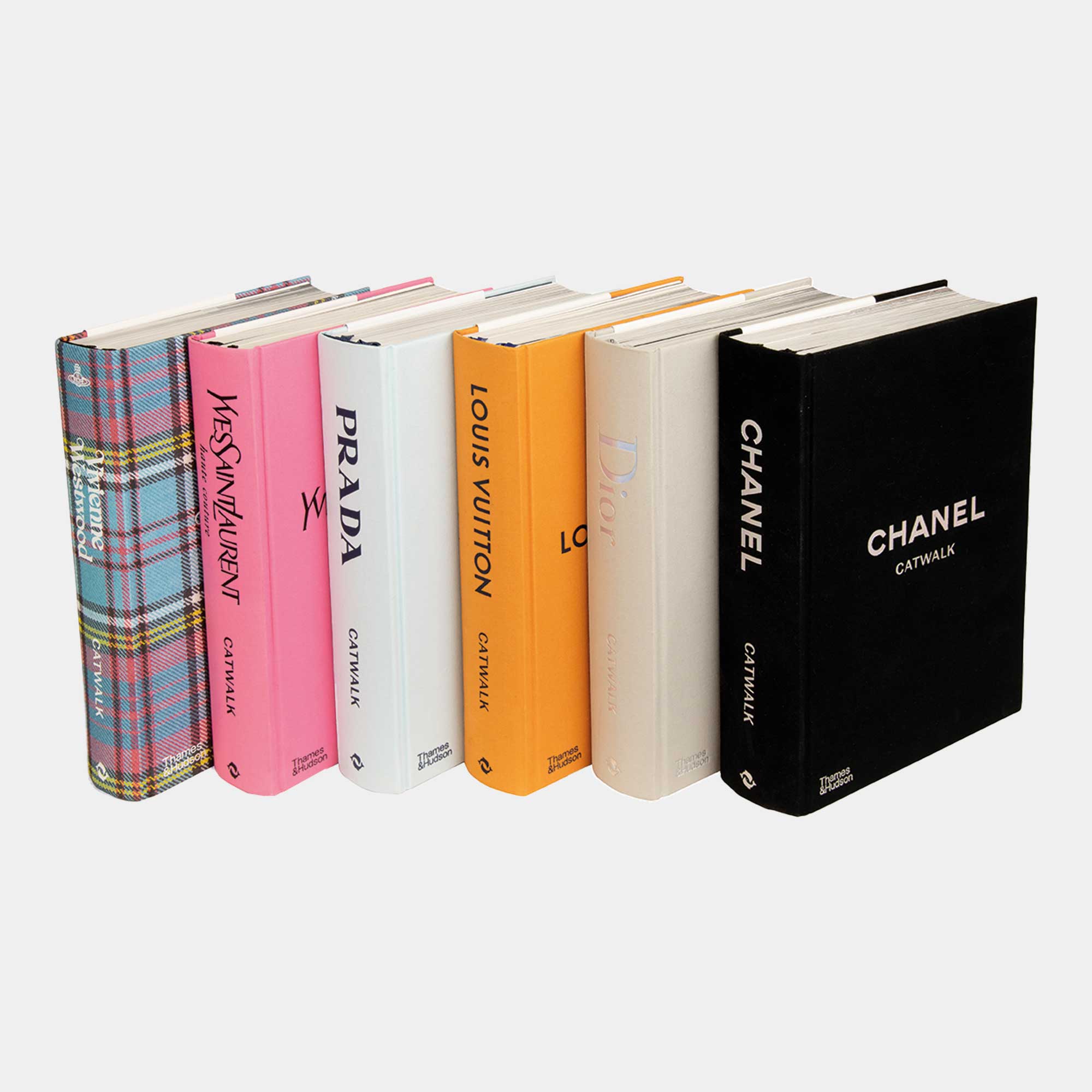 Chanel - Catwalk Book
