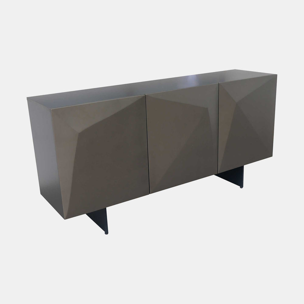 Majesty - 3 Door Sideboard