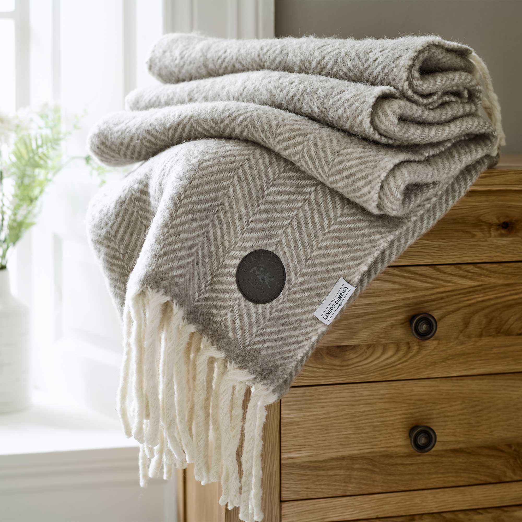 Moorland - Natural Wool Throw