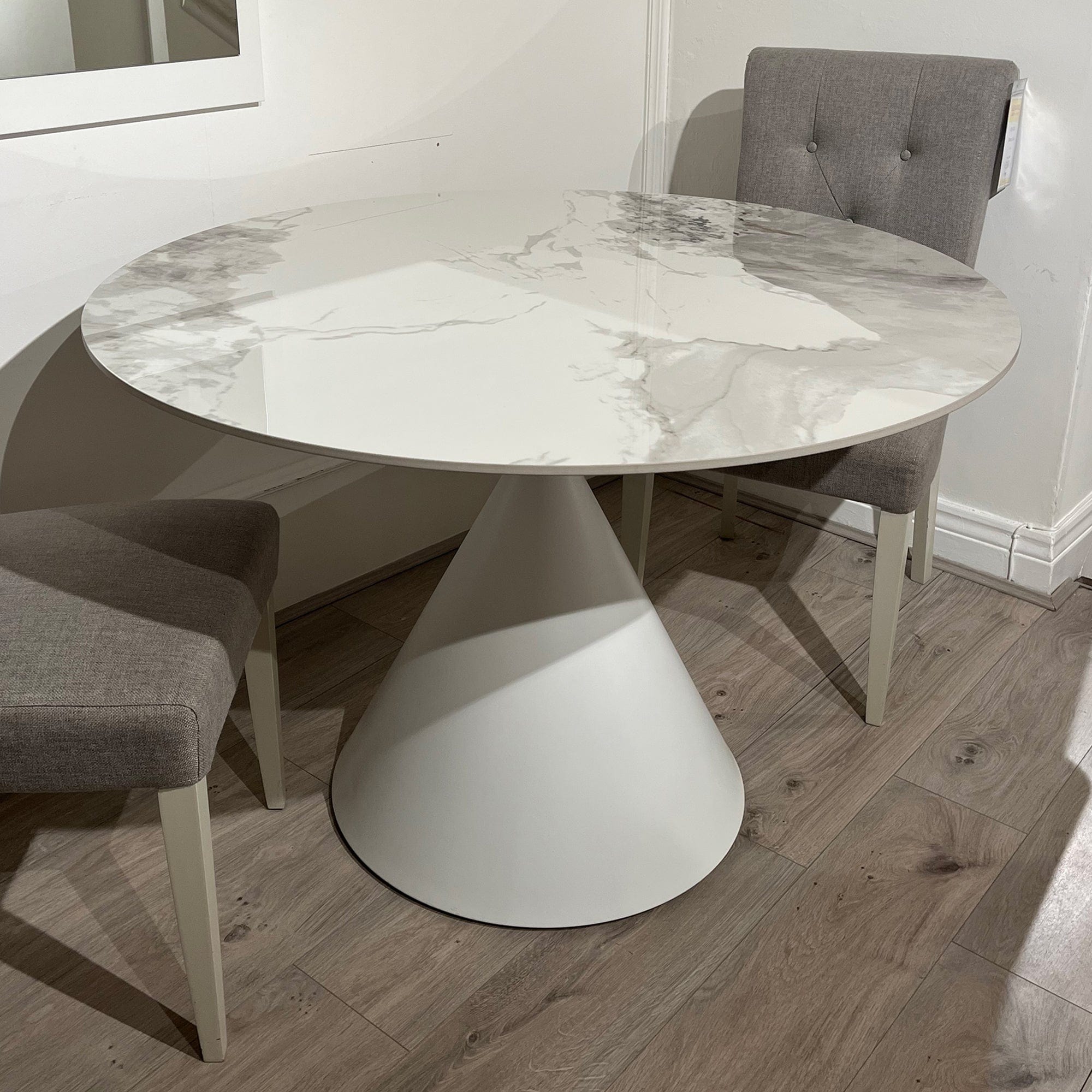 Harley 110cm Round Dining Table With Sintered Stone Top