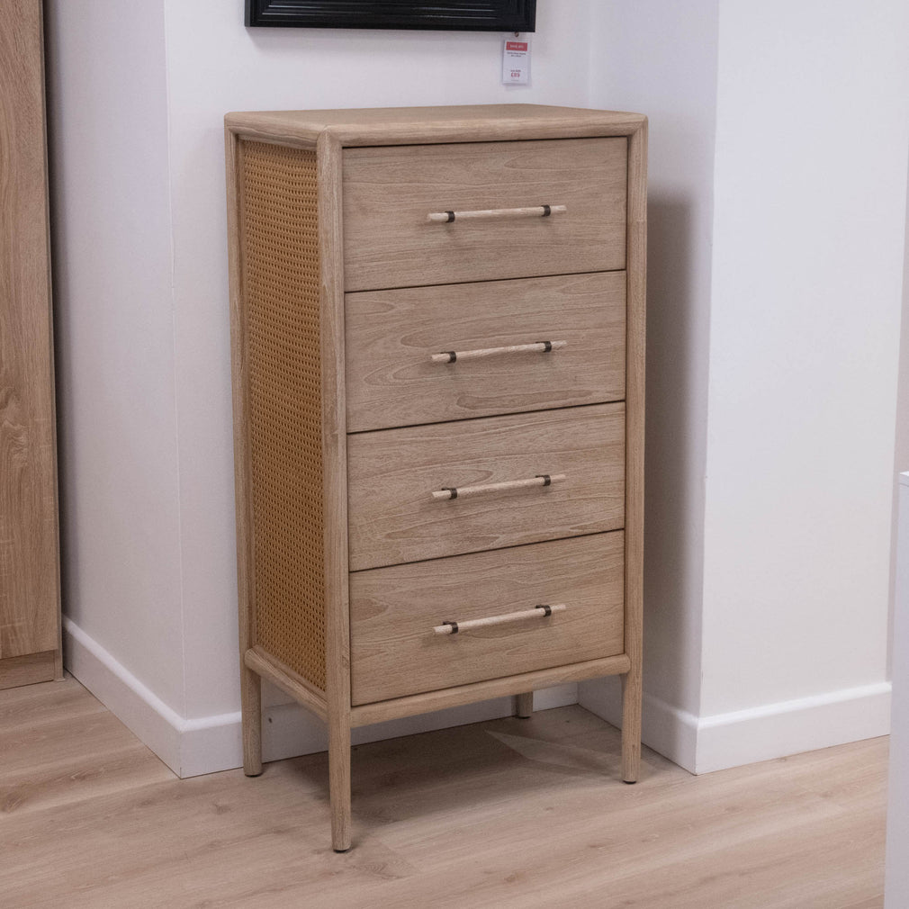 Hamlet - 4 Drawer Bedroom Chest - Item As Pictured