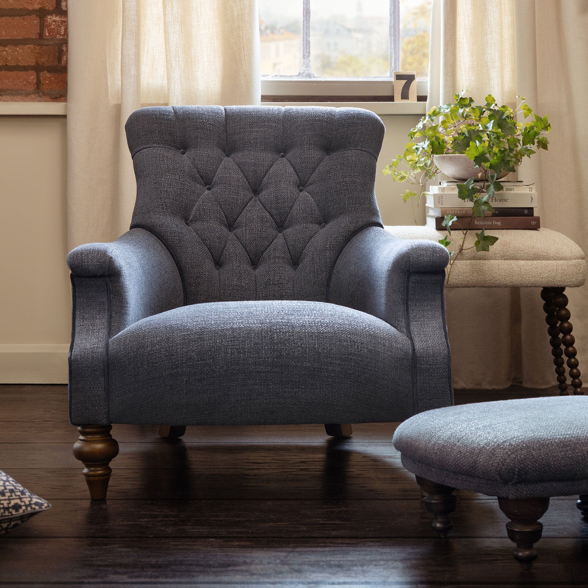 Stravinsky - Armchair In Fabric Grade B
