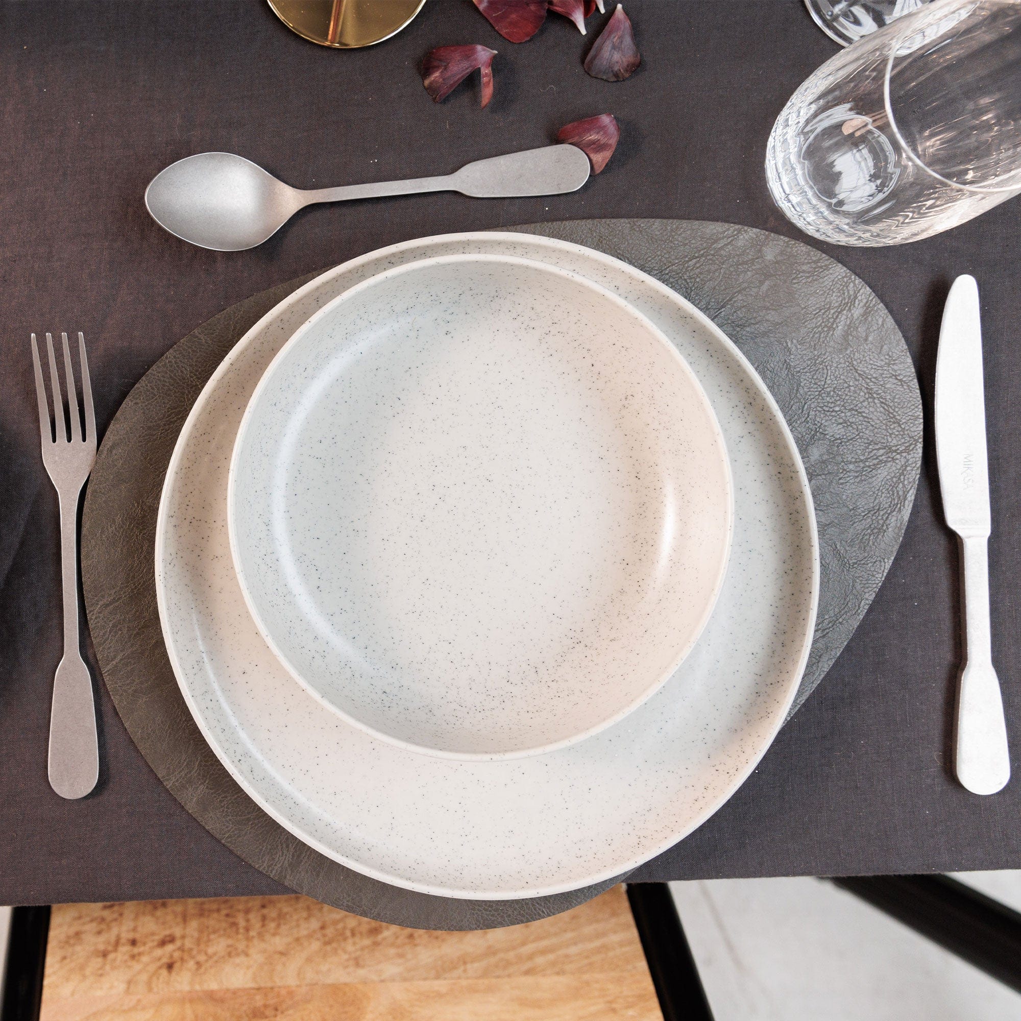 Mikasa - Pebble Grey Placemats, Set of 4