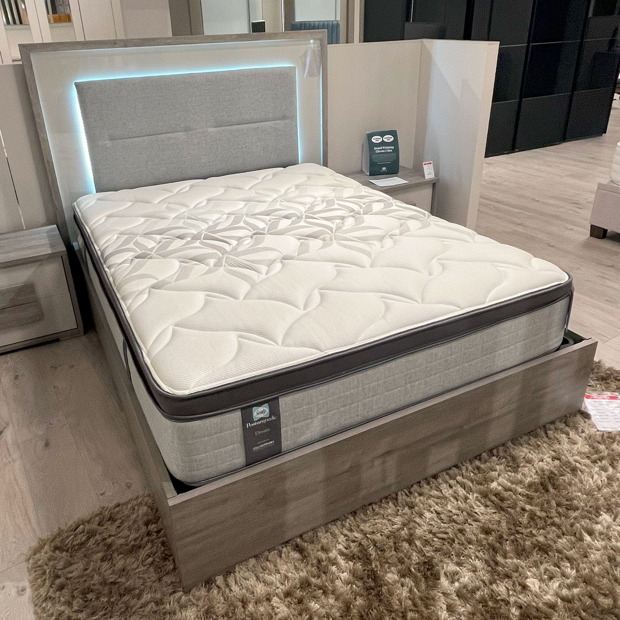 Amelia 150cm (King) Wooden Bedframe Titanio/Silver Ash with Slats