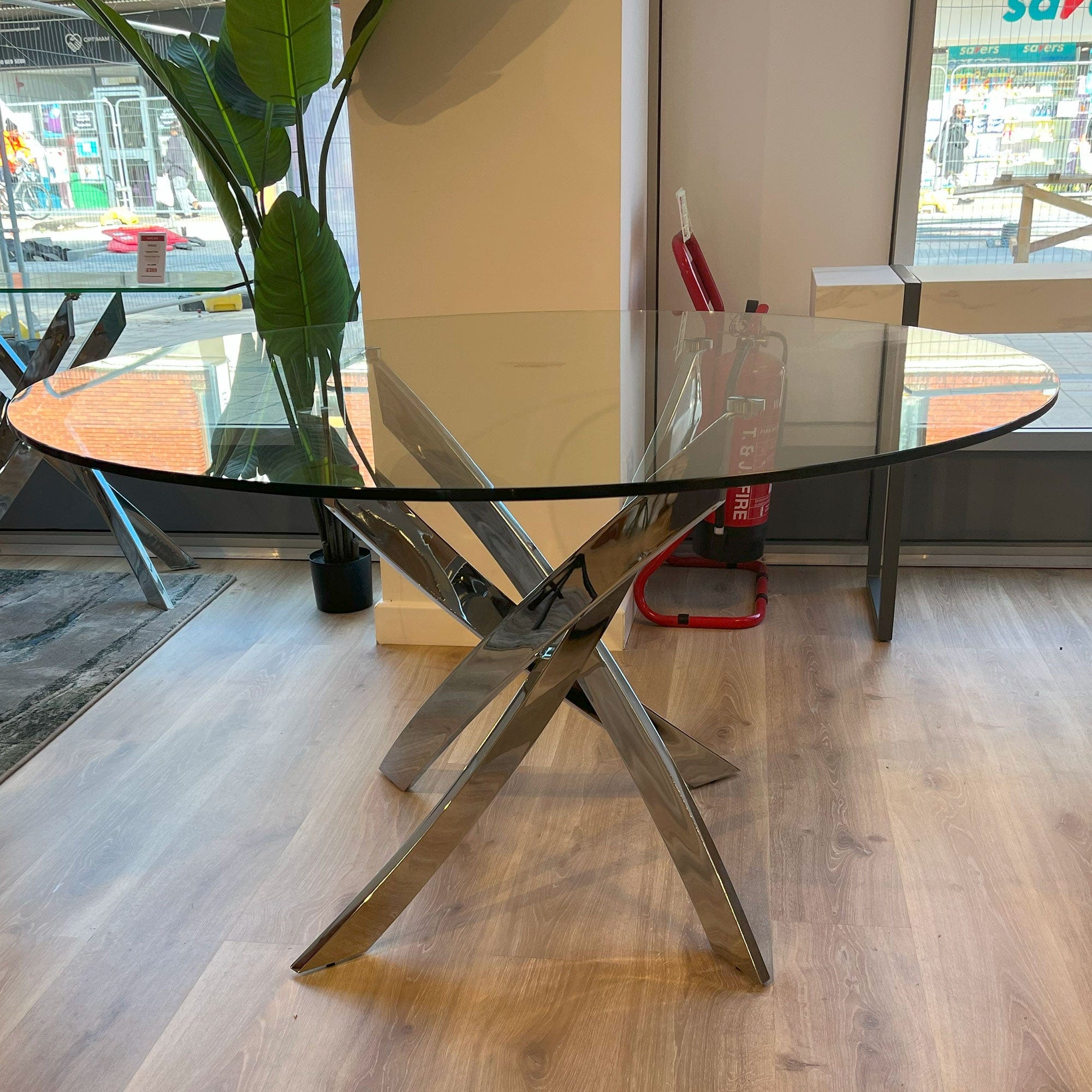 Puzzle 130cm Round Dining Table Chrome/Glass Top