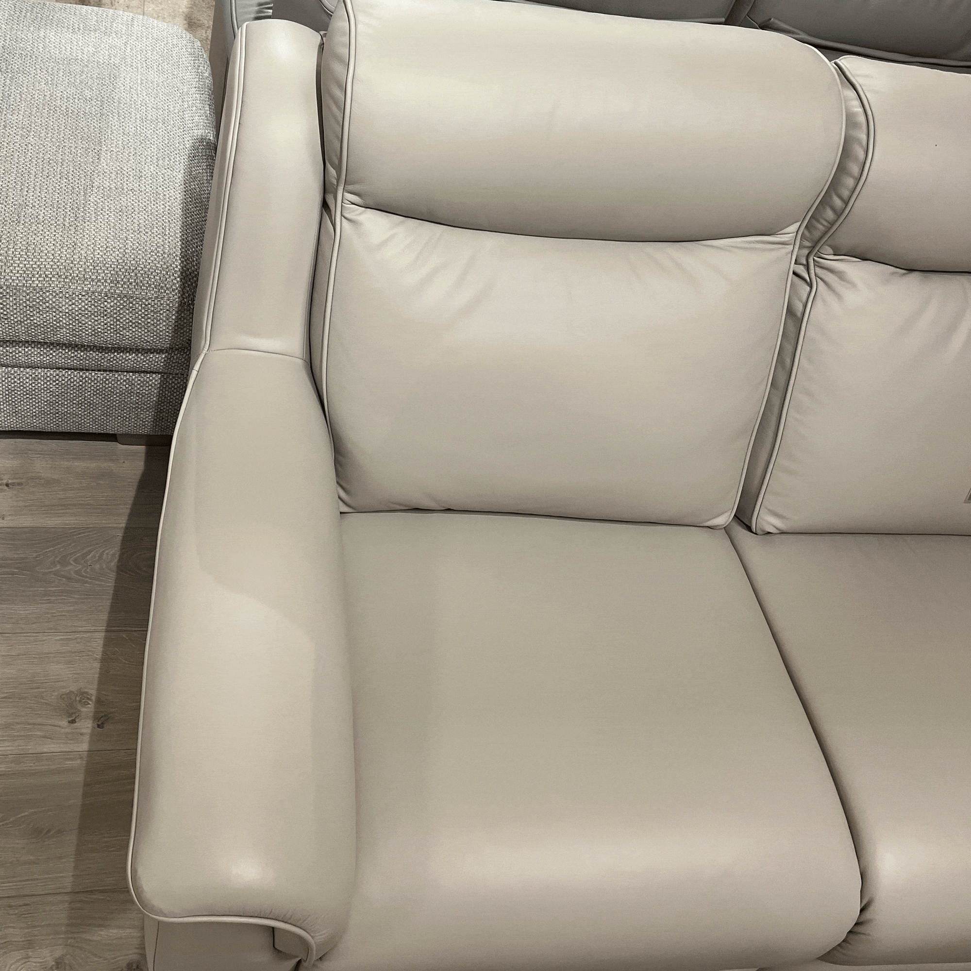 Manhattan 2 Seat