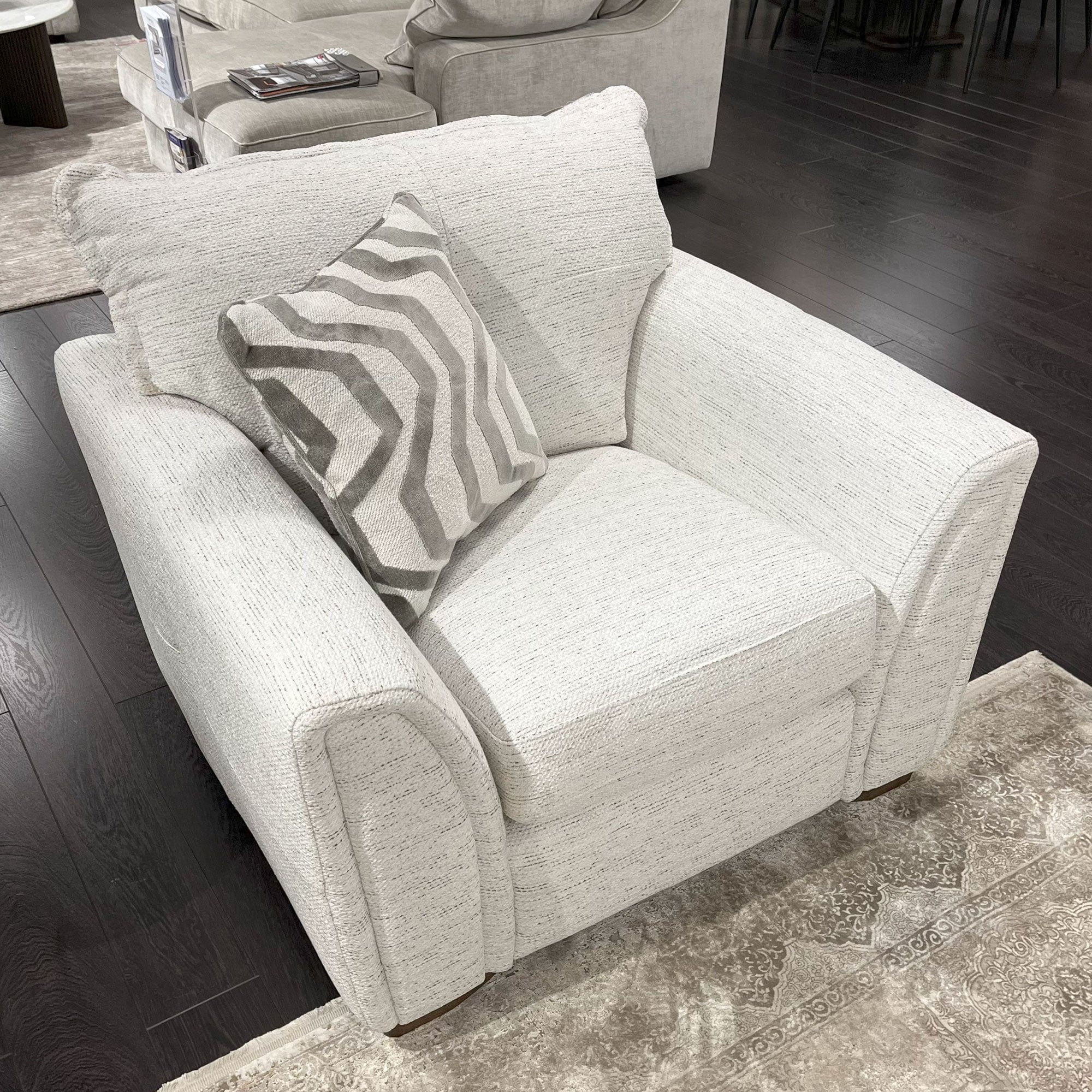 lola chair