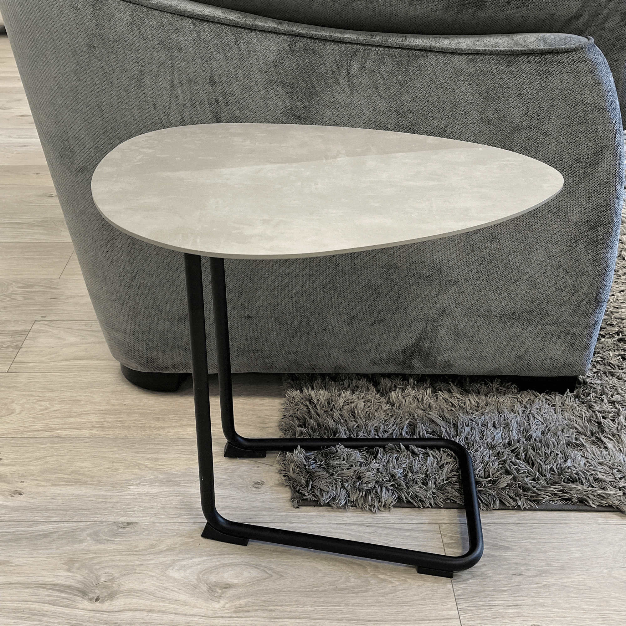 Stratus Sofa Table In Alu Grey 0026 GA Bl