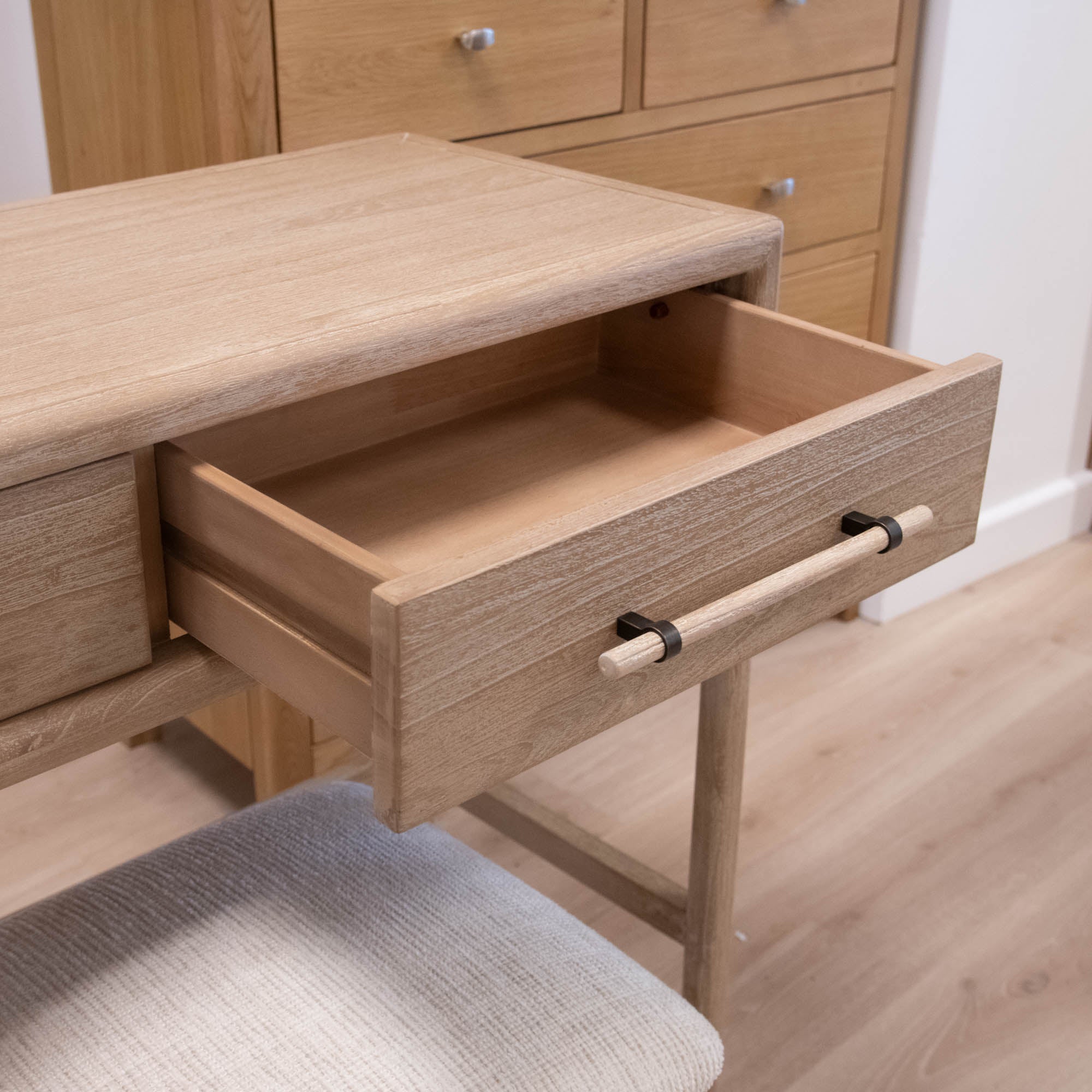 Hamlet - Dressing Table & Stool - Item As Pictured