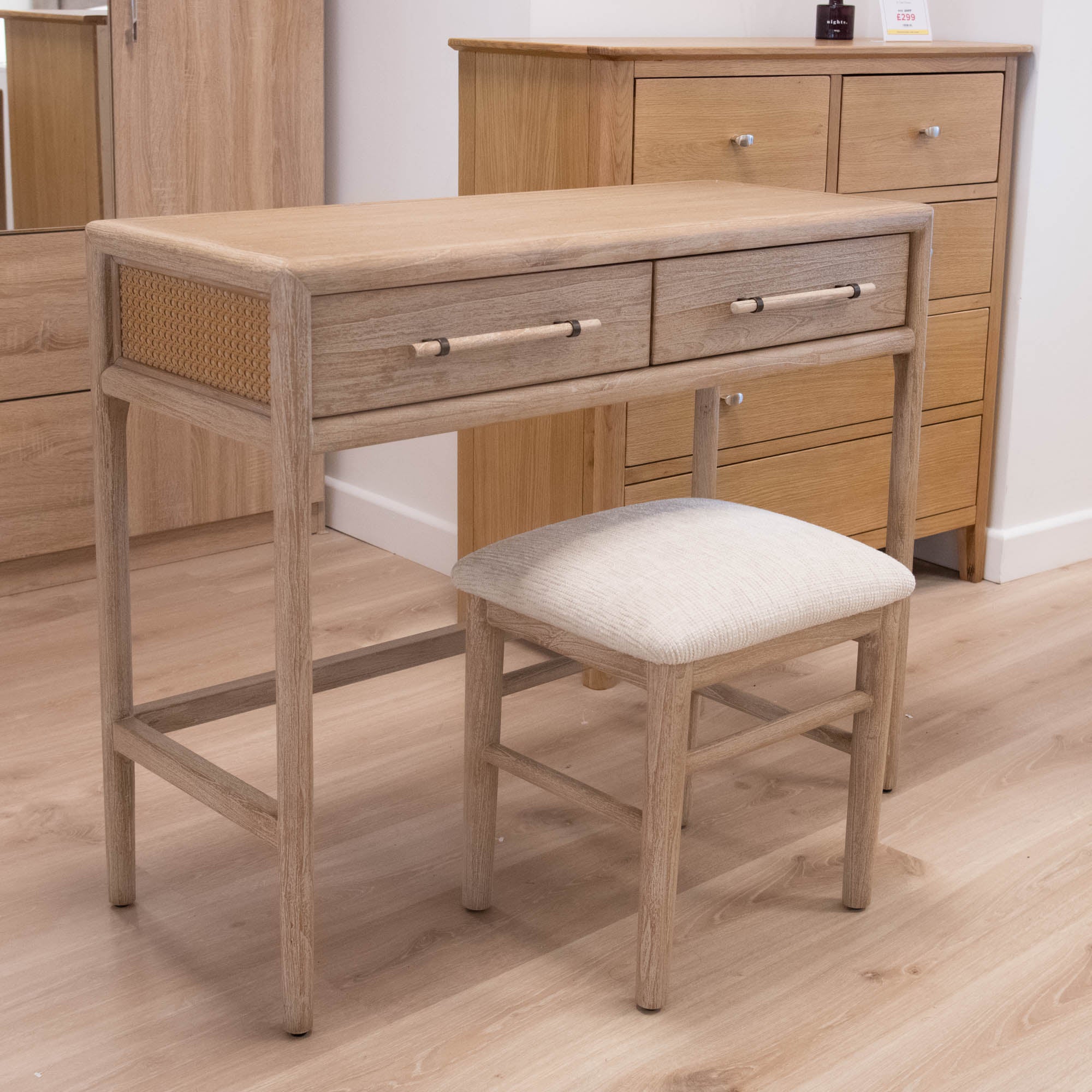 Hamlet - Dressing Table & Stool - Item As Pictured