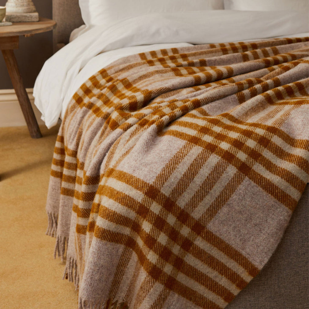 Hex Mustard Check - Lambswool Throw 150x240cm