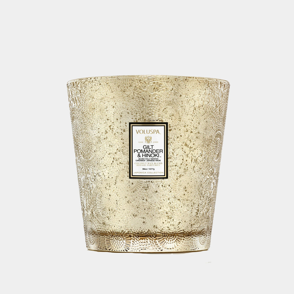 Voluspa Gilt Pomander & Hinoki - Gilded Holly Berries, Cardamon & Japanese Hinoki Classic Candle