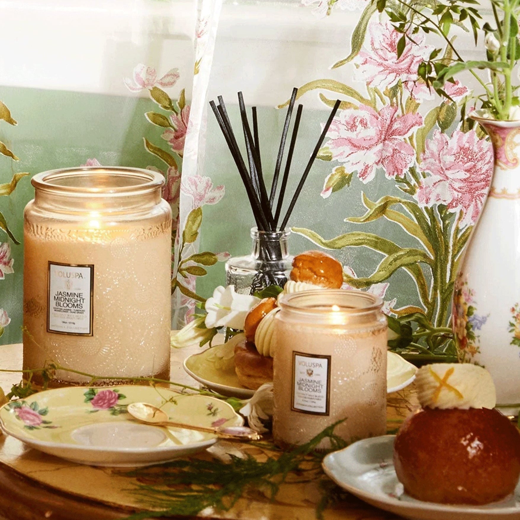 Voluspa - Jasmine Midnight Blooms Jar Scented Candle 510g