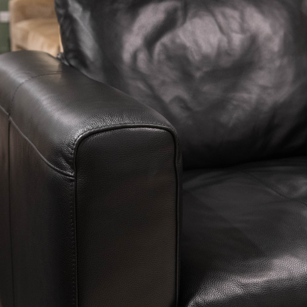 Waldorf - Club Chair, Leather - Item as Pictured