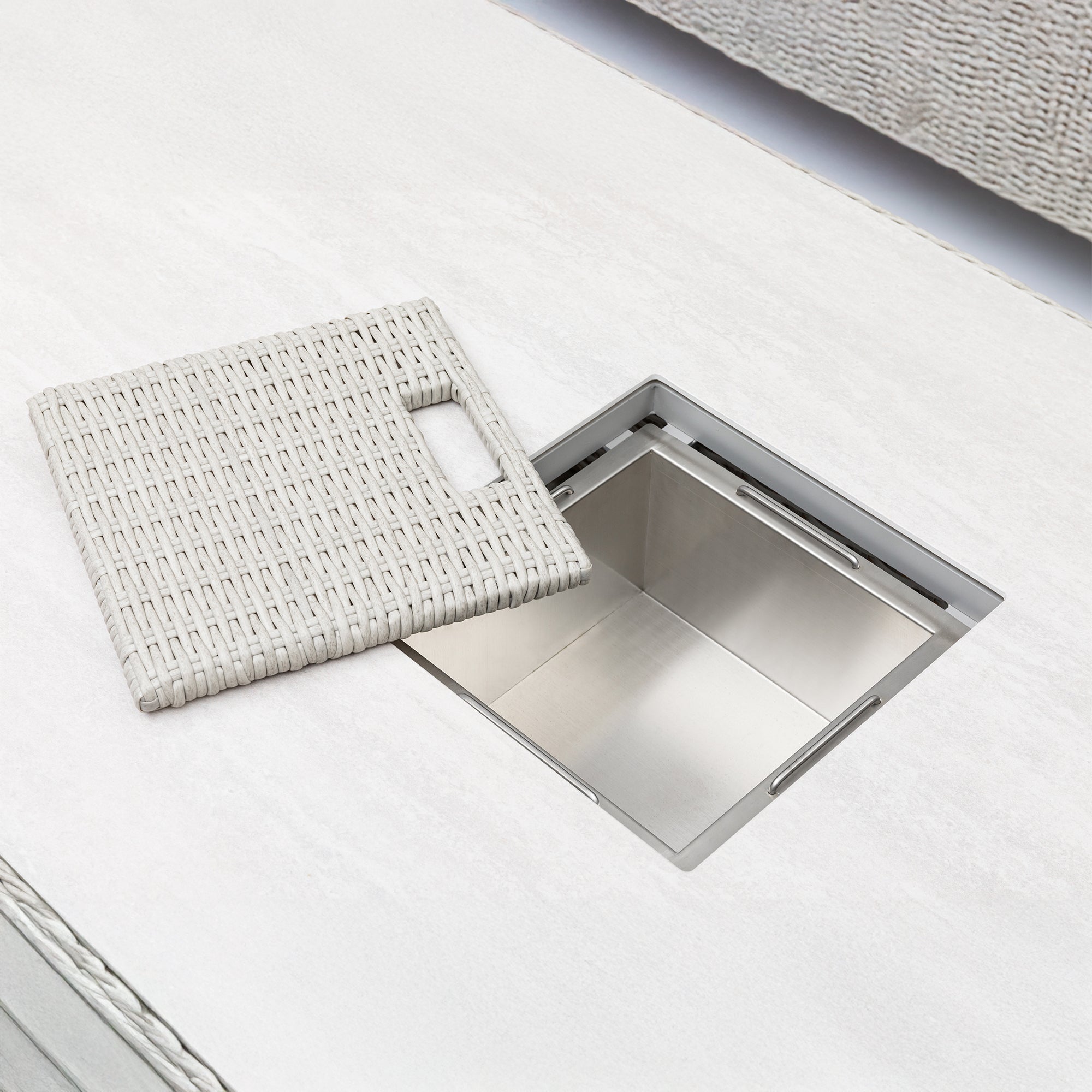 Pebble Beach - Royal Corner Garden Bench Set & Rising Table & Ice Bucket