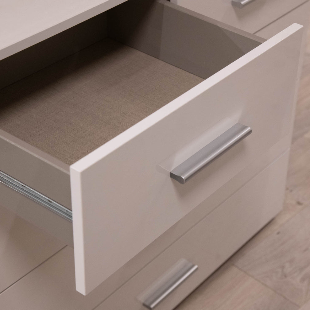 Turin - 5 Drawer Chest - Item As Pictured