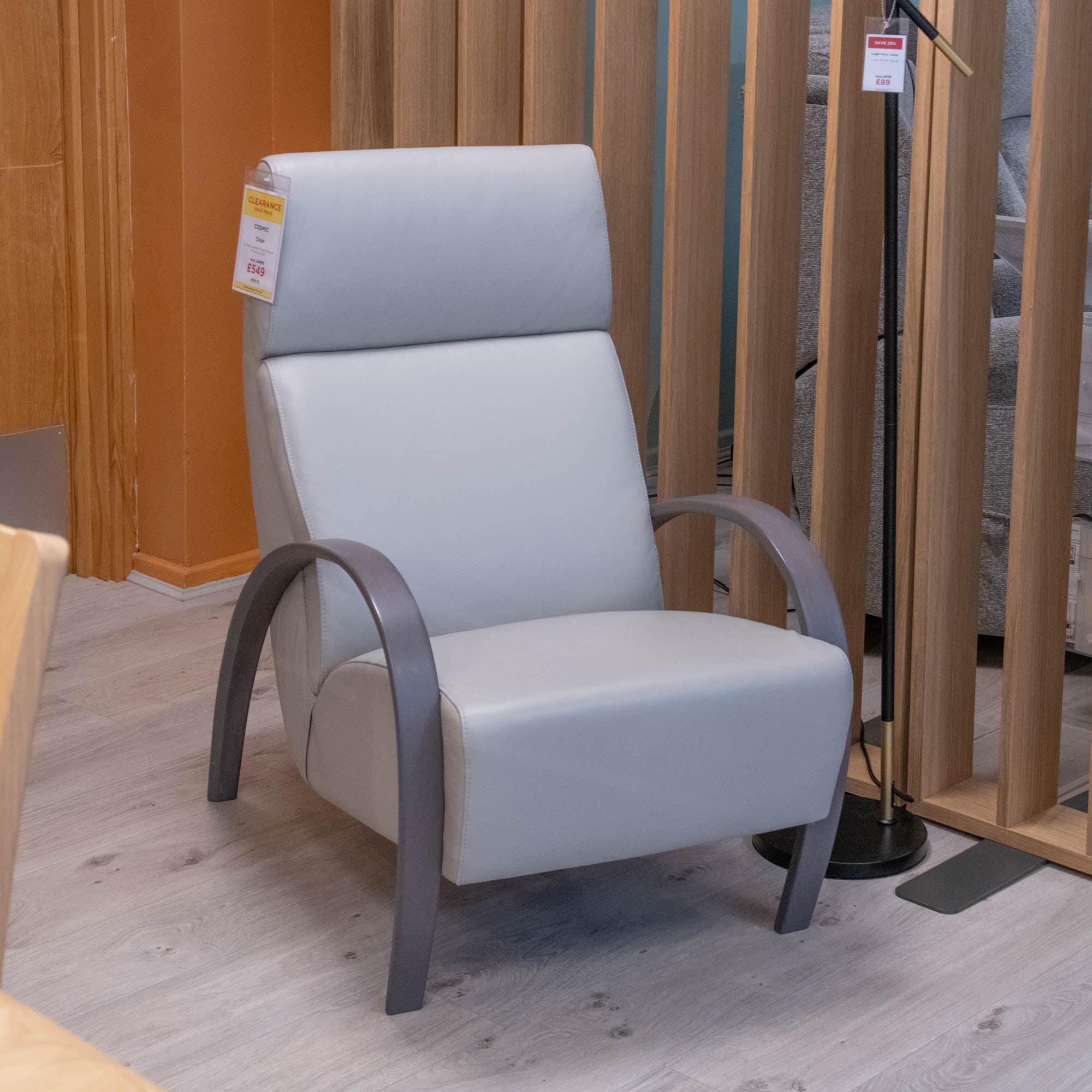 Cosmic - Chair In Dali Leather - Item As Pictured