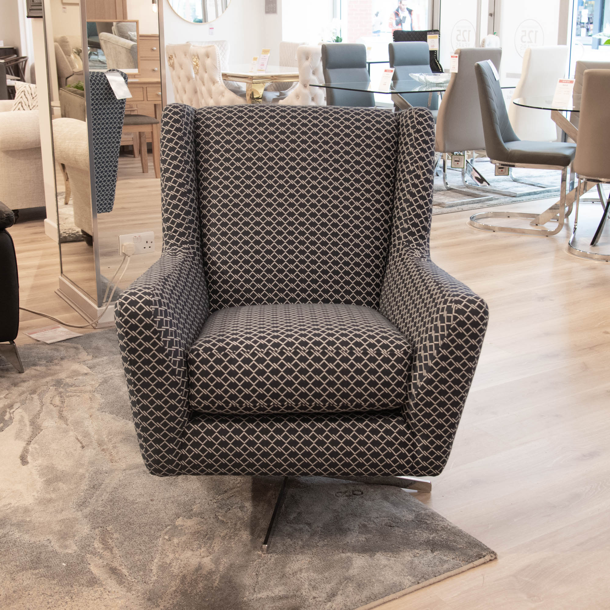 Scala - Swivel Accent Chair - Item As Pictured