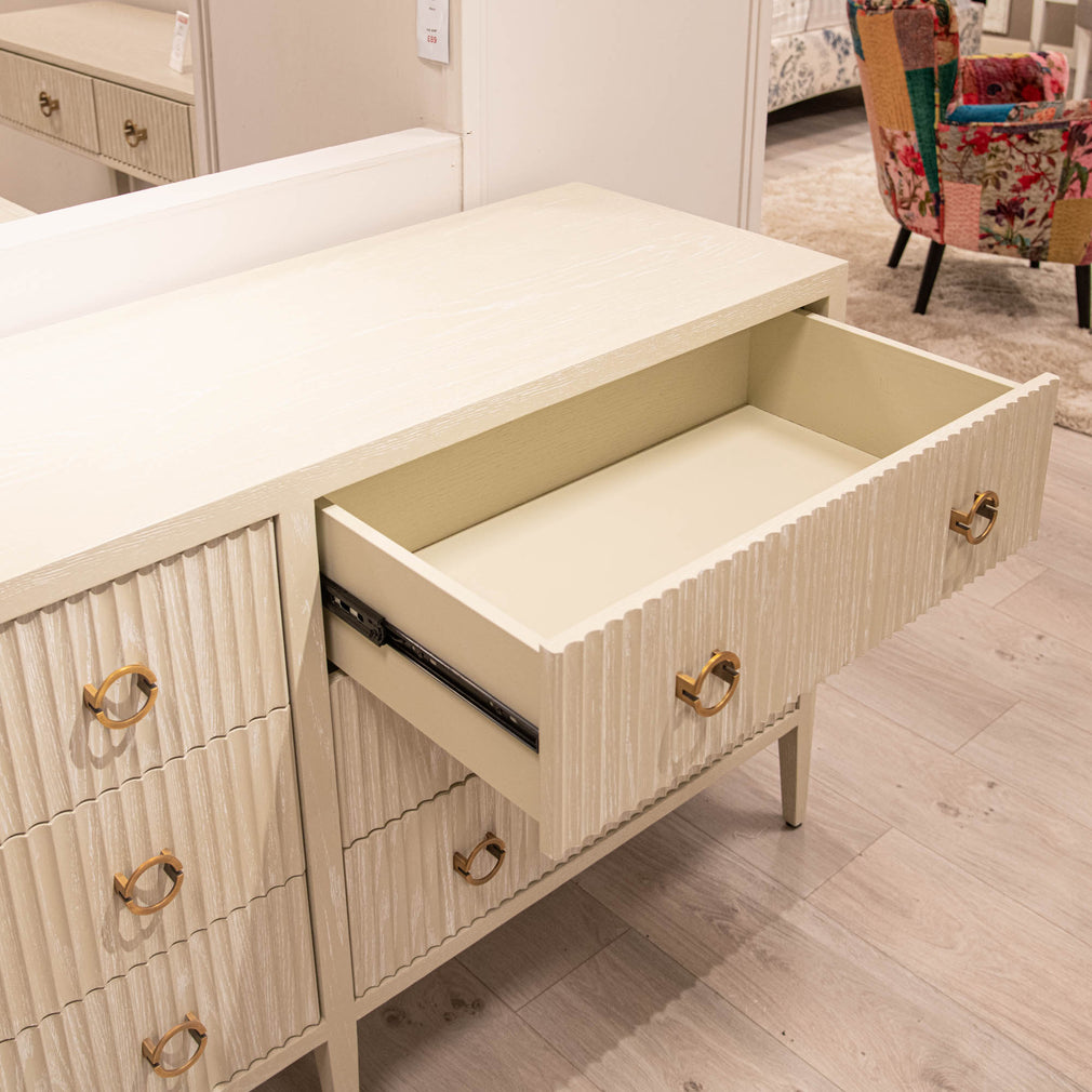 Aria - 6 Drawer Chest - Item As Pictured