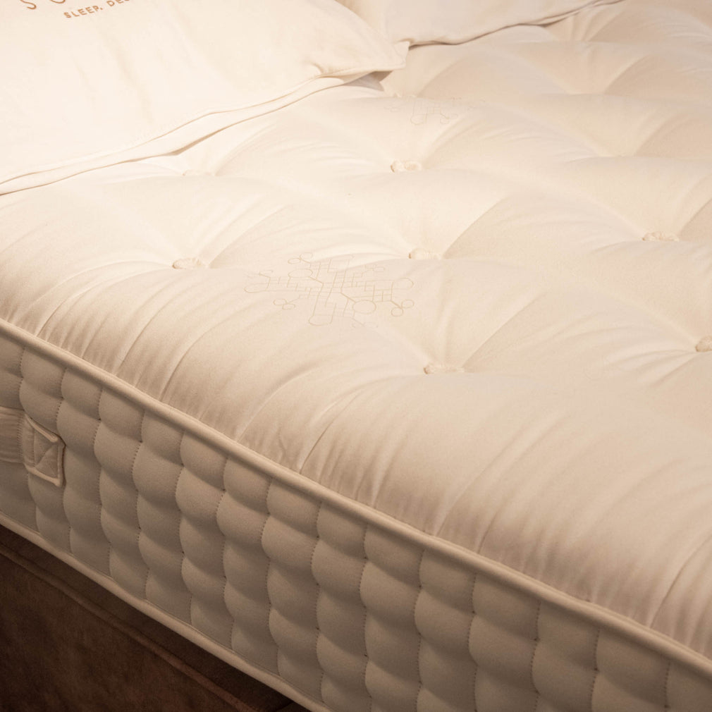 Gracious - King Bed Set - Item As Pictured