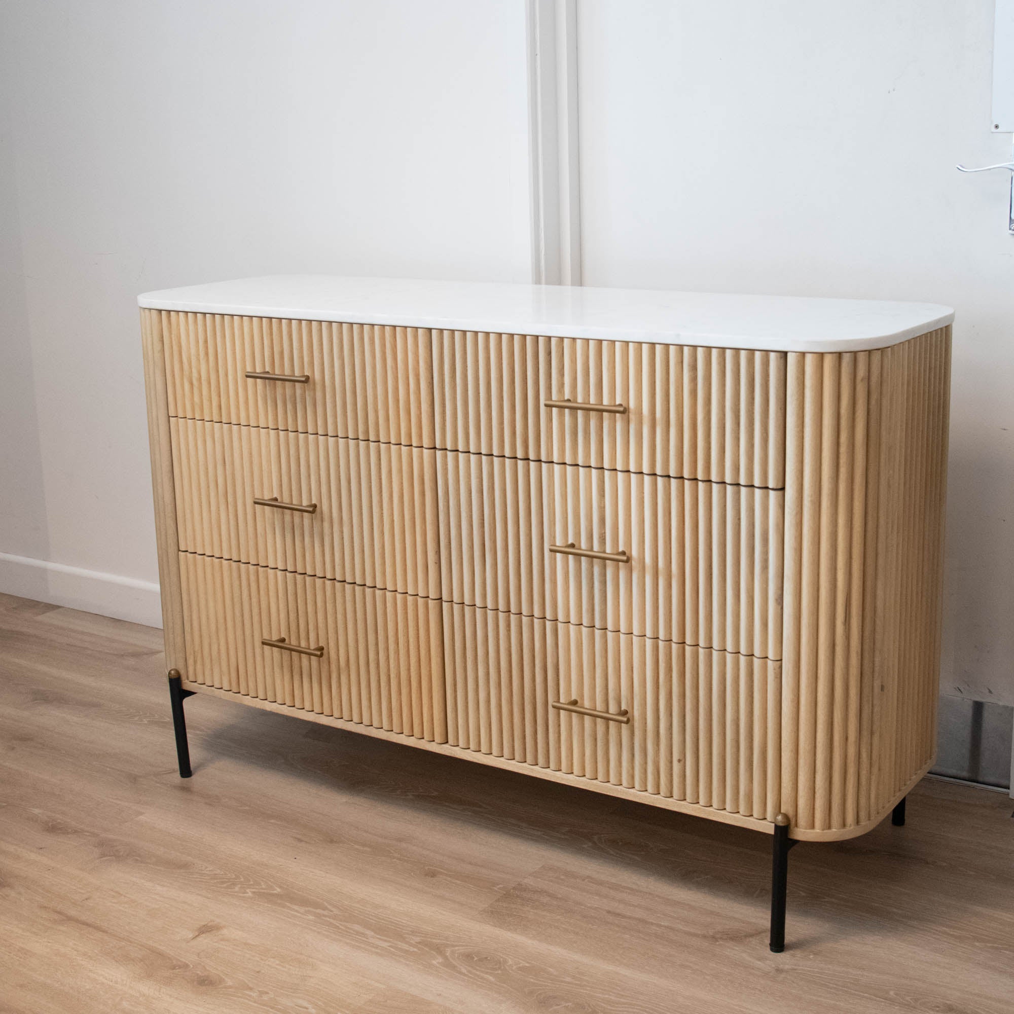 Bombay - 6 Drawer Chest - Item As Pictured