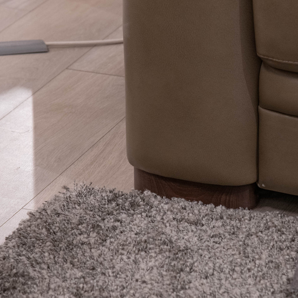 Giovanni - 2 Seat Sofa, Leather - Item As Pictured