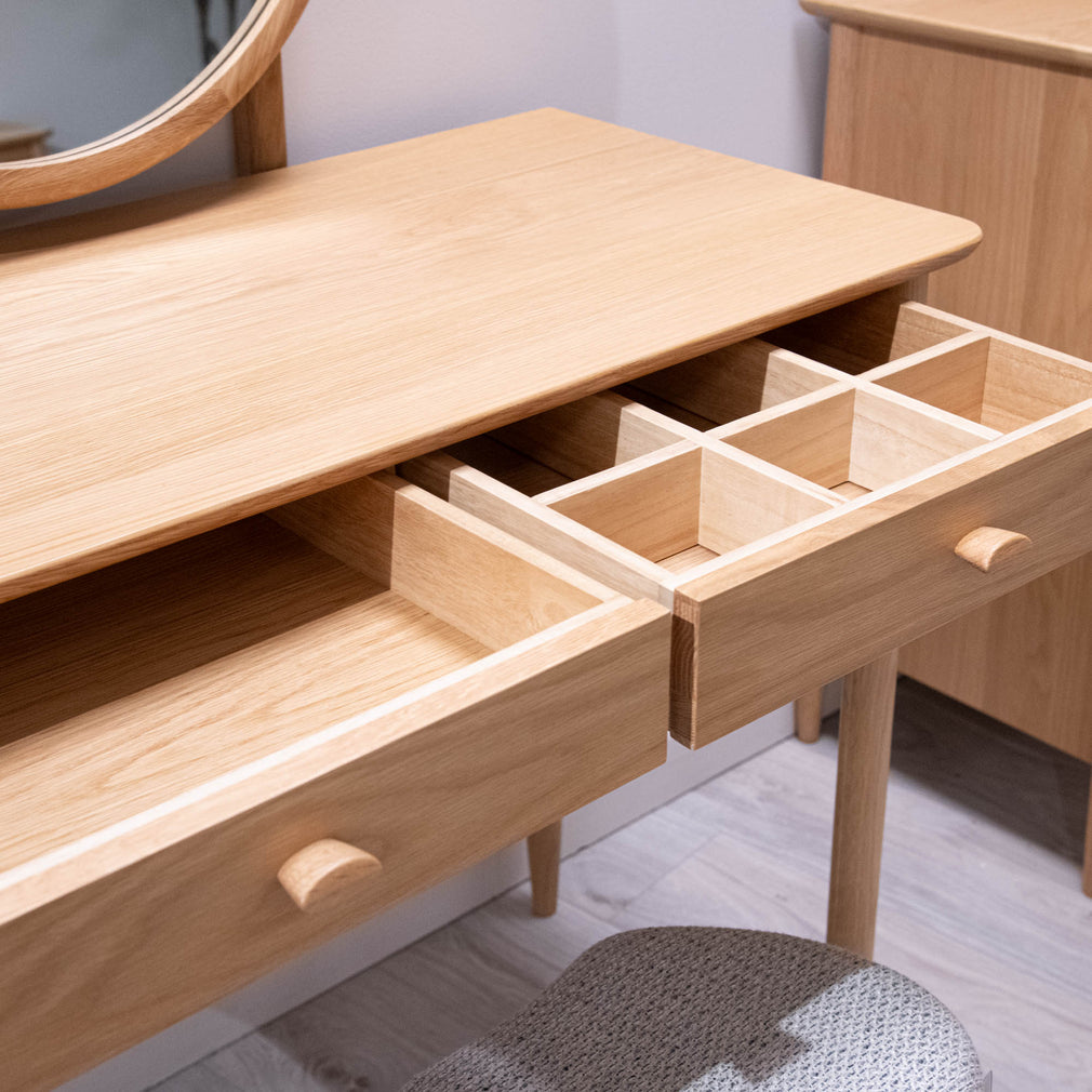 Ercol Teramo - Dressing Table & Saddle Stool - Item As Pictured