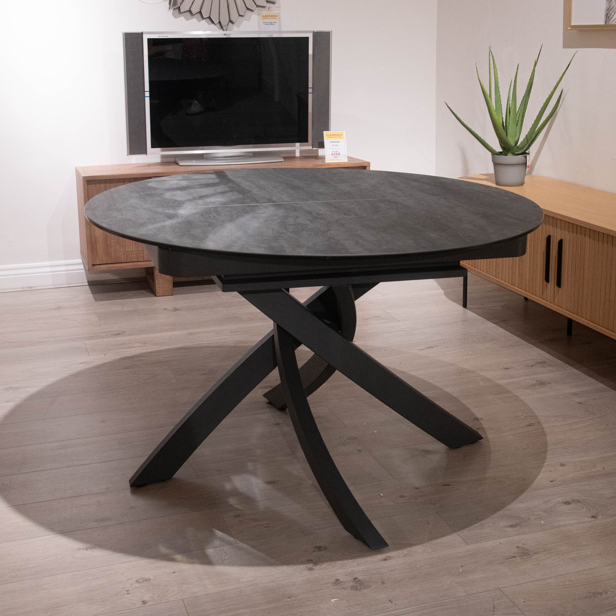 Latina - Extending Dining Table - Item as Pictured