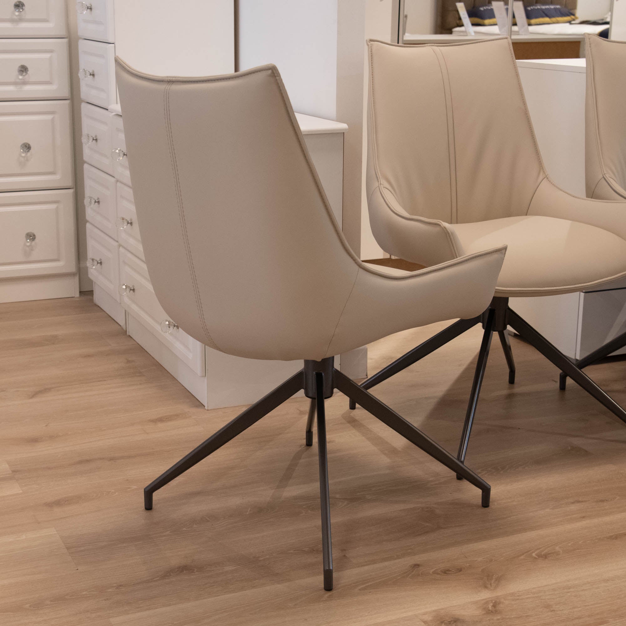 Torres - Swivel Dining Chairs, Set Of 4 - Item as Pictured