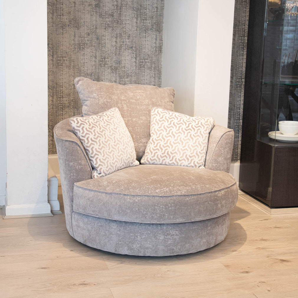 Dallas - Swivel Chair - Item as Pictured