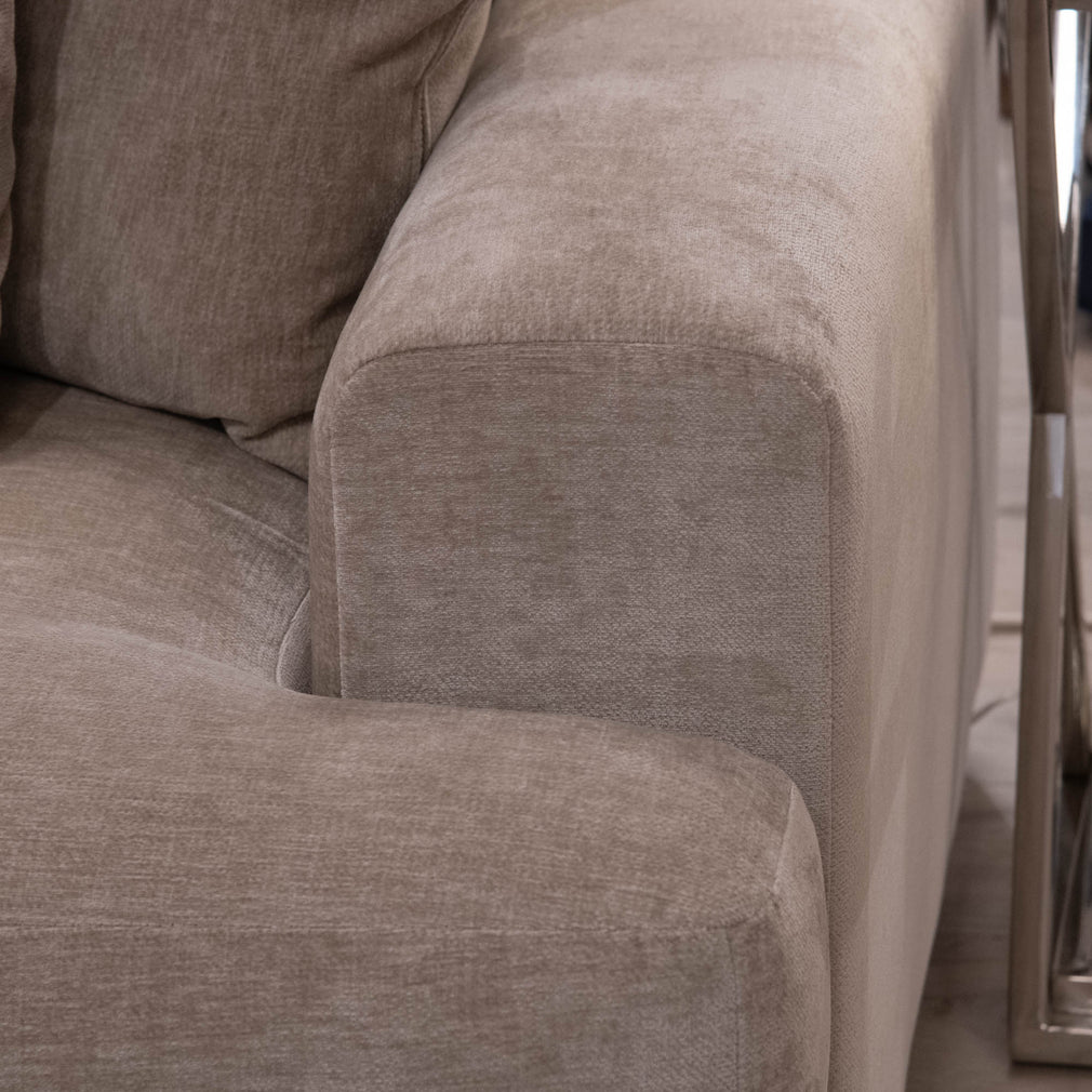Linear - Medium RHF Chaise Sofa, Fabric - Item as Pictured
