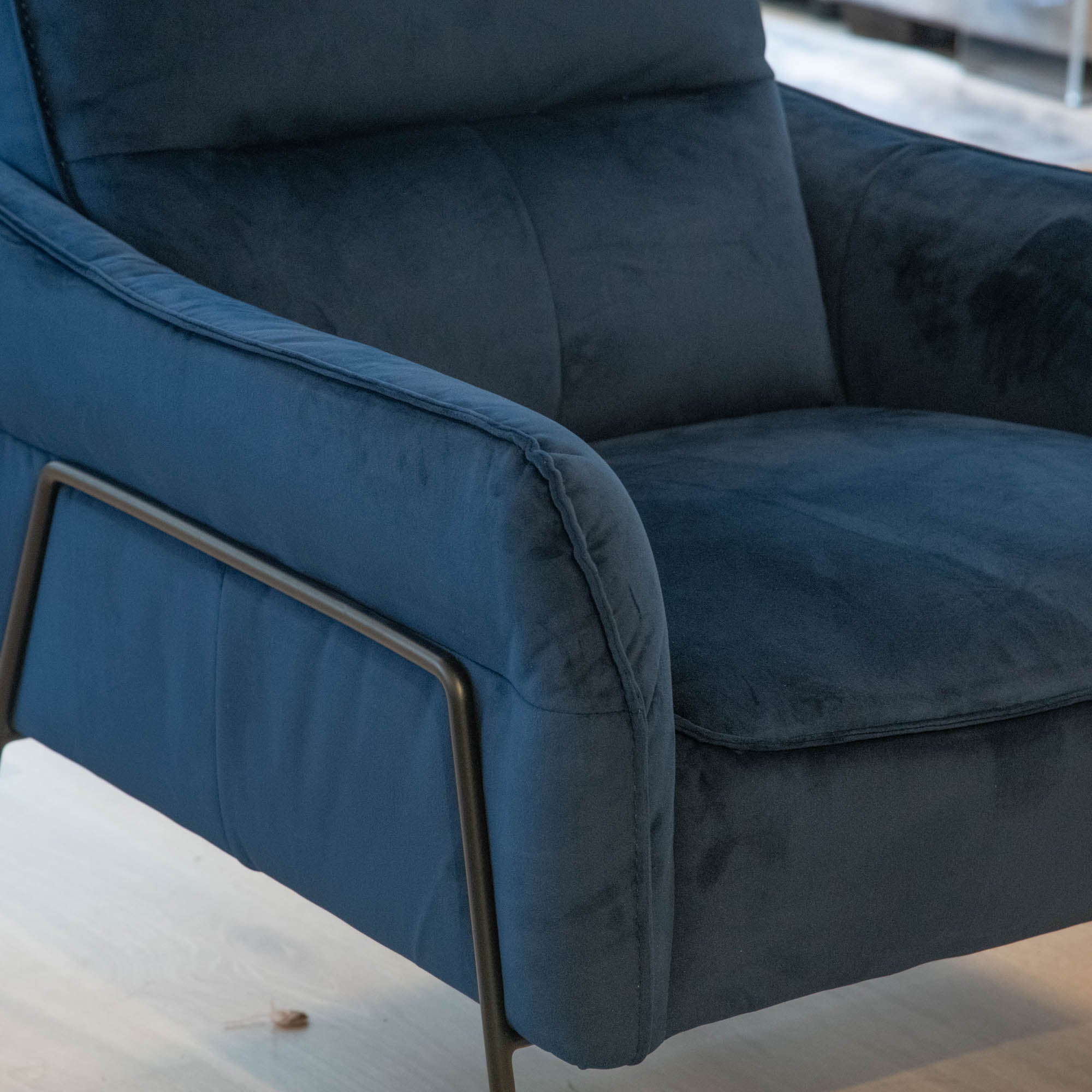 Fiore - Accent Chair In Fabric - Item as Pictured