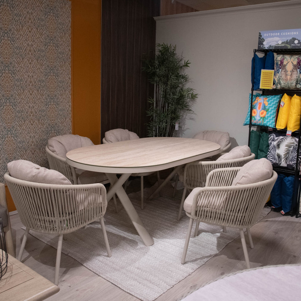 Palm Springs - 6 Seat Oval Garden Dining Set -  Item as Pictured