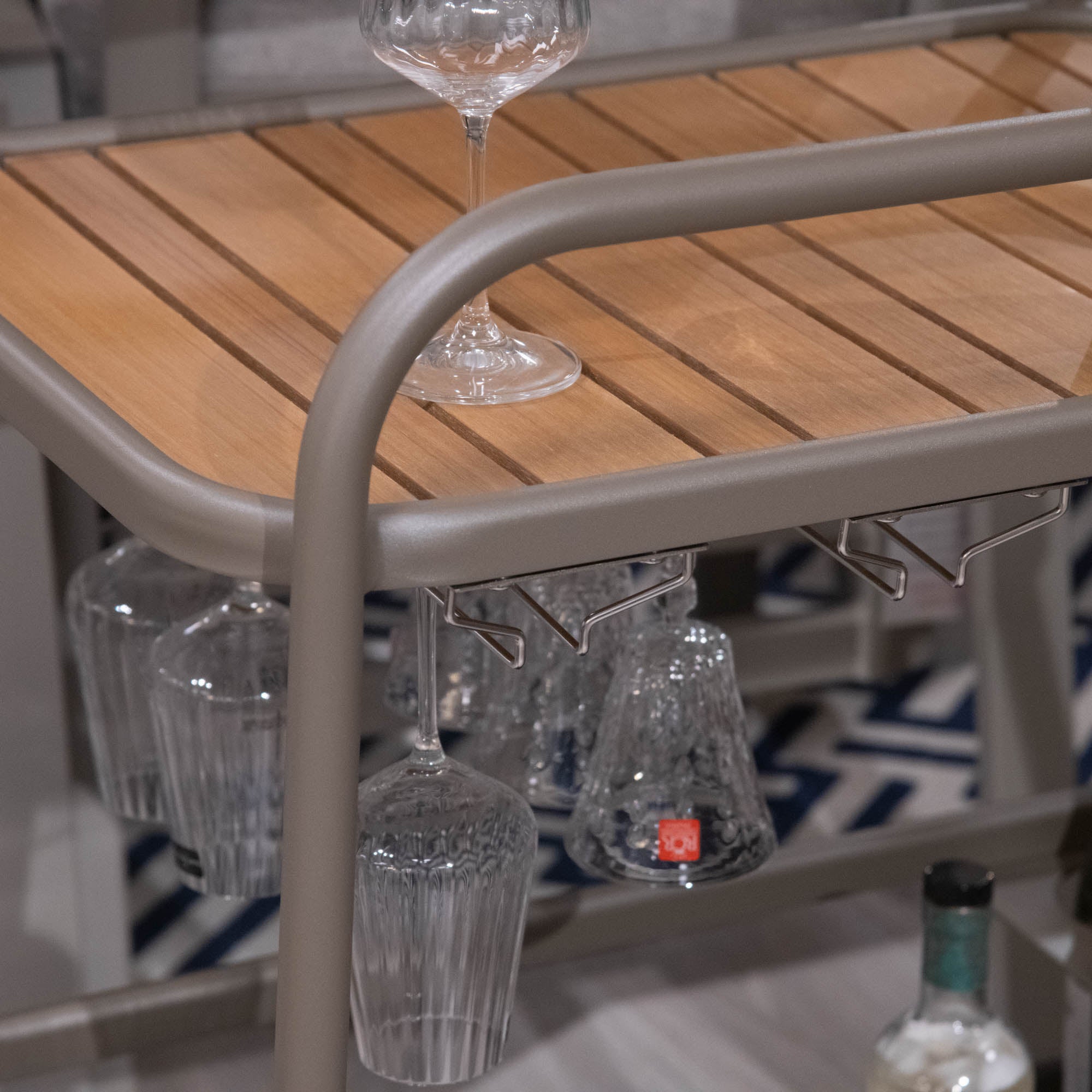 Mauritius - Garden Drinks Trolley - Item as Pictured