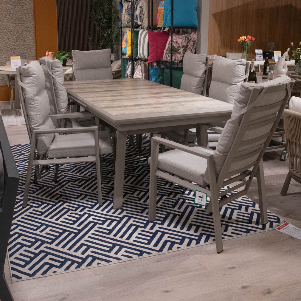 Grenada - 6 Seat Reclining Garden Dining Set With Extending Table - Item as Pictured