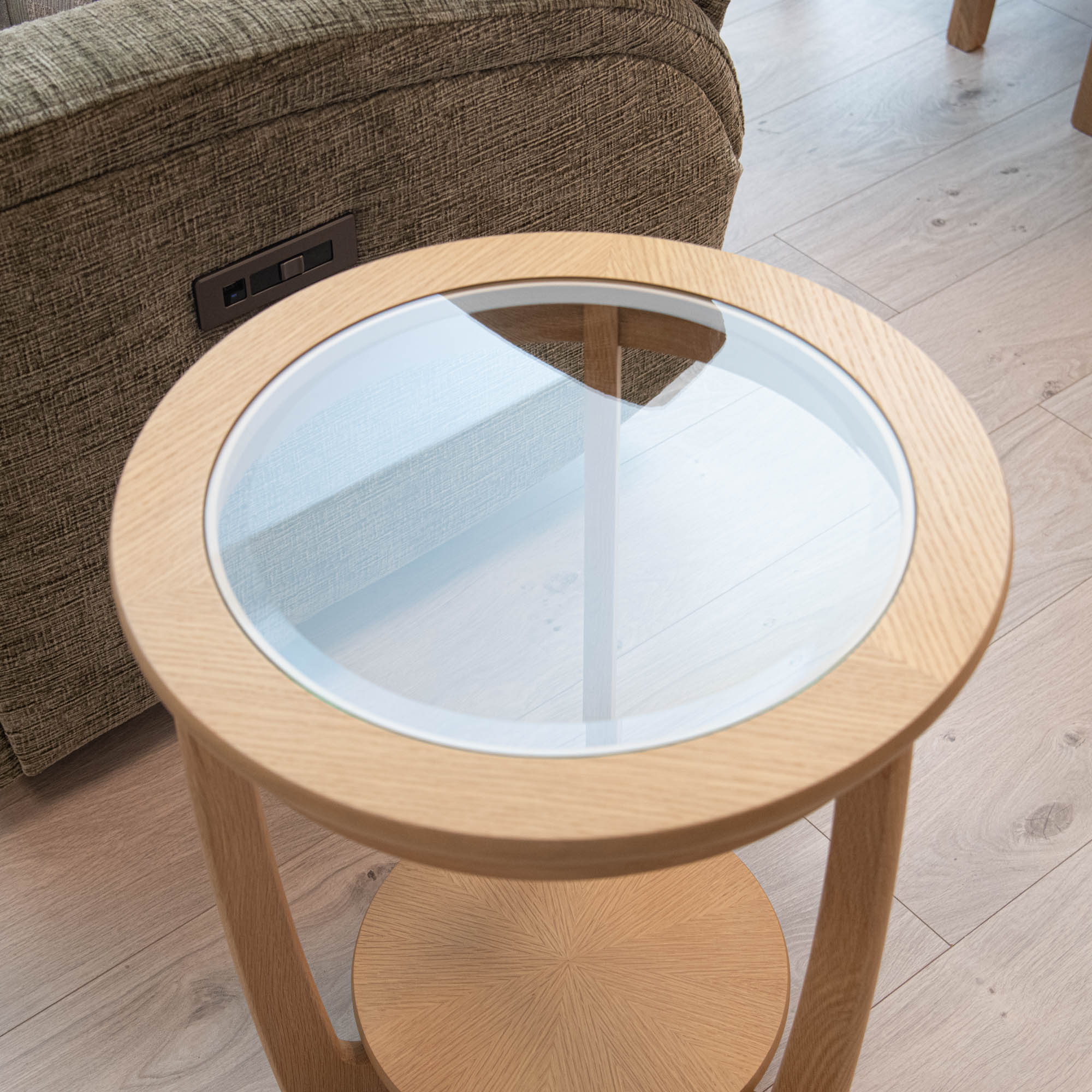 Contour - Lamp Table With Glass Top - Item As Pictured