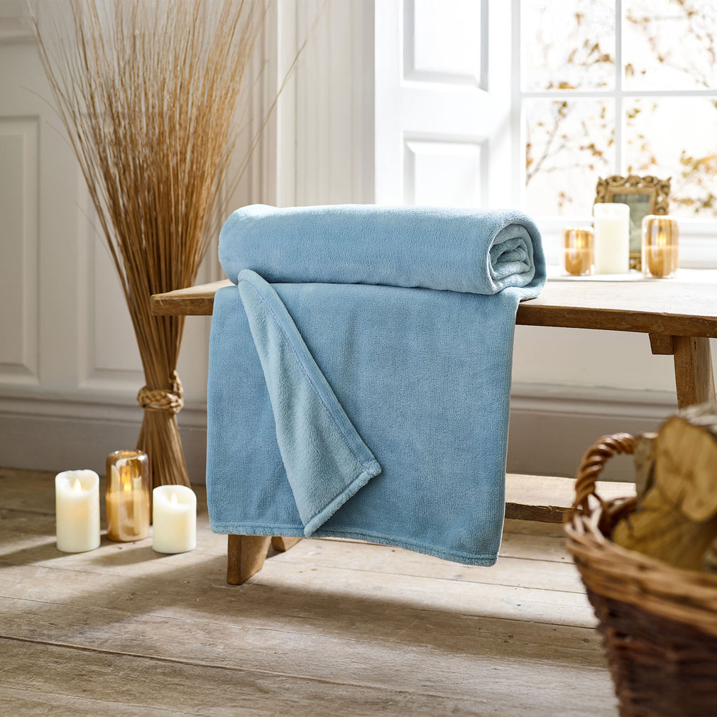 Snuggle Touch - Throw 140x180cm