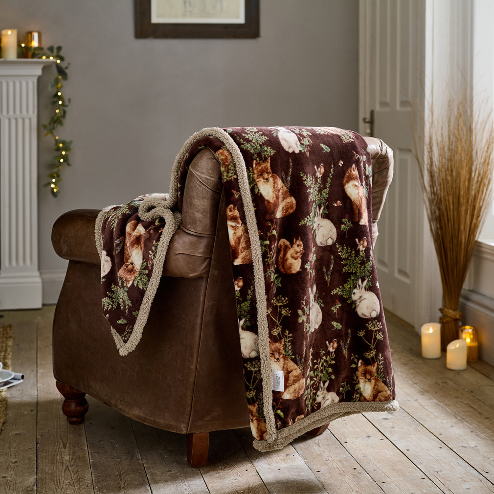 Woodland Wildlife Wine - Large Throw 140x180cm