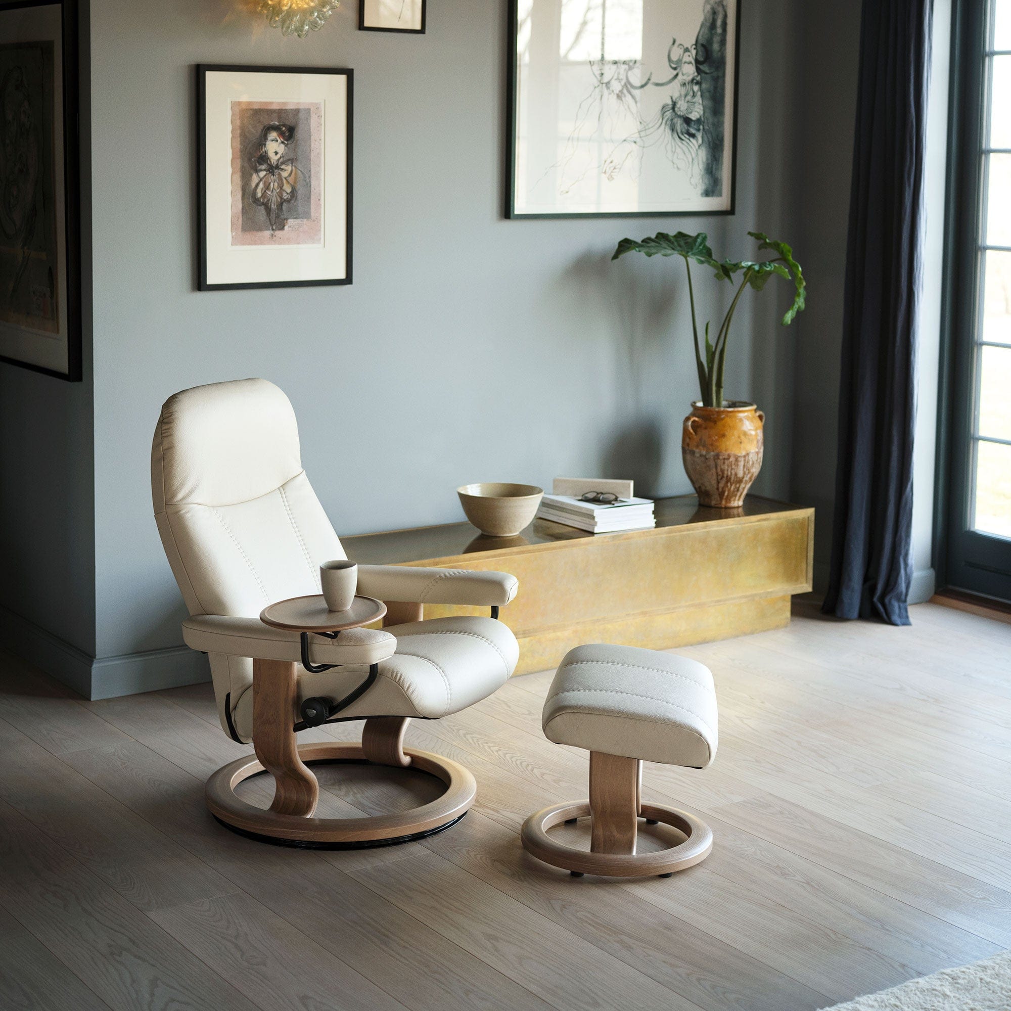 Stressless Consul - Chair & Stool With Classic Base, Leather